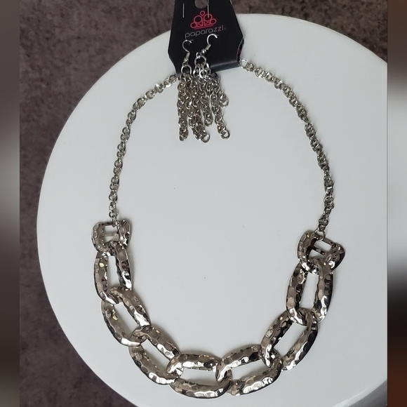 Silver Chain Necklace Set. 🌴 - Picture 2 of 5